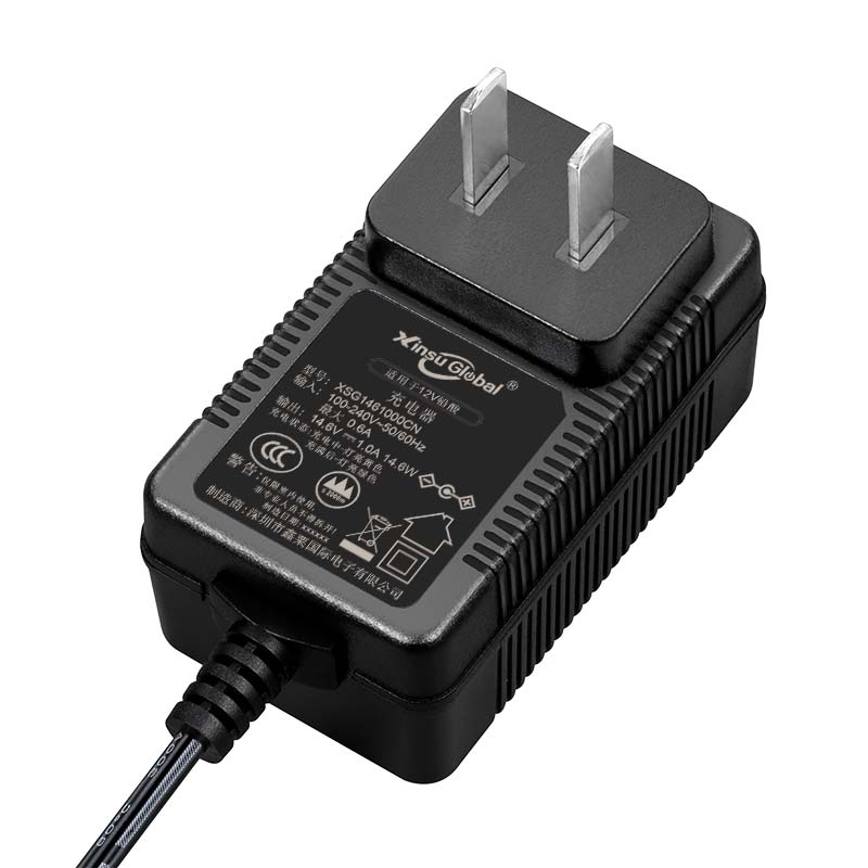 4.2V3A鋰電池充電器 國(guó)標(biāo)插墻式充電器